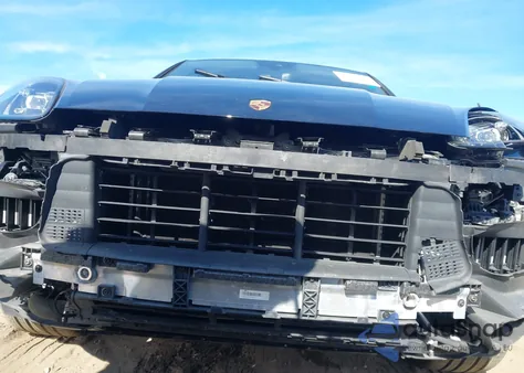 2021 Porsche Cayenne Coupe z USA, uszkodzony, nr VIN WP1BA2AY4MDA40469